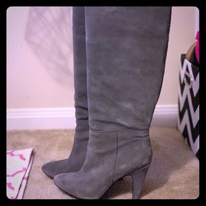 Steve Madden Sienah Grey suede boots size 7.5